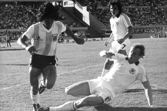 Fussball-Mini-WM-Deutschland-Argentinien-1-2-1981-