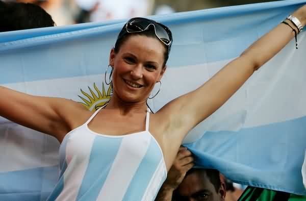 argentina-flag-girl-football