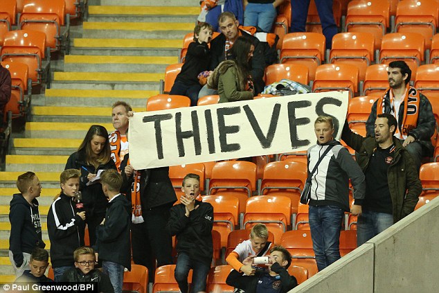 1412372052232 wps 31 Blackpool fans protest ag