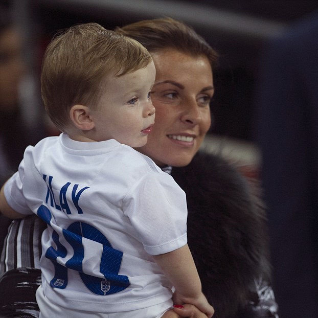 1416081440963 wps 20 Coleen Rooney and Klay wa