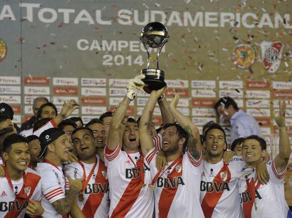 fotos-festejo-River-campeon-Sudamericana OLEIMA20141210 0233 8