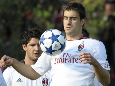 un-primo-piano-di-papastathopoulos-durante-un-allenamento-dei-rossoneri_16012906_980x980