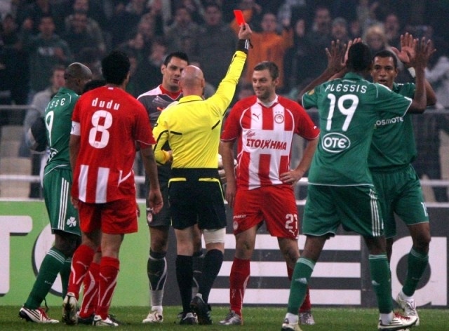 Το «black out» του Ολυμπιακού και ο Κάκος έδωσαν «ζωή» στον Παναθηναϊκό!