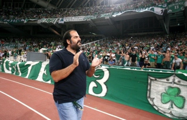 Ο Πατέρας έφυγε... αλλά παραμένει εδώ!