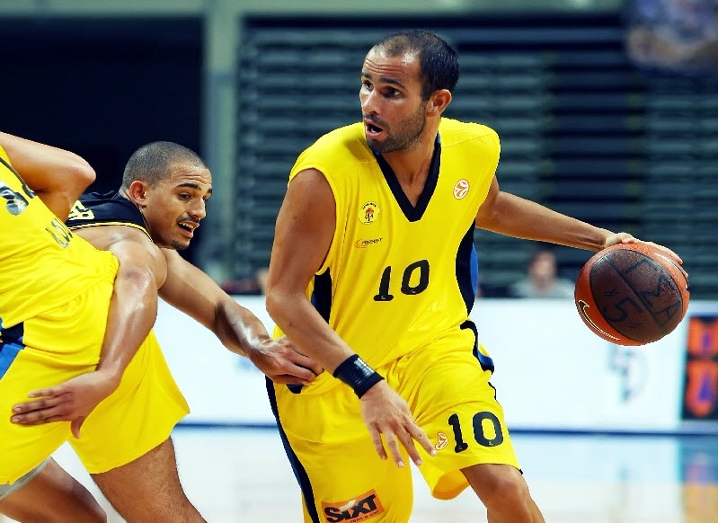 Σαρώνει ο Διαμαντόπουλος