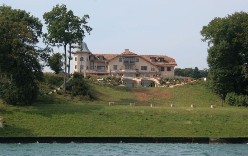 Οι Ecclestone και Schumacher επενδύουν σε ακίνητα