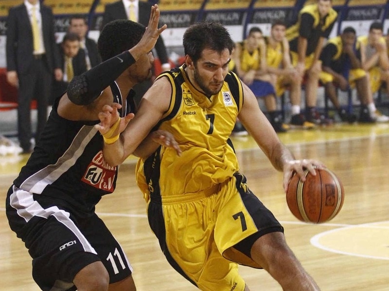 Συγκέντρωση ζητά ο Ντρούκερ