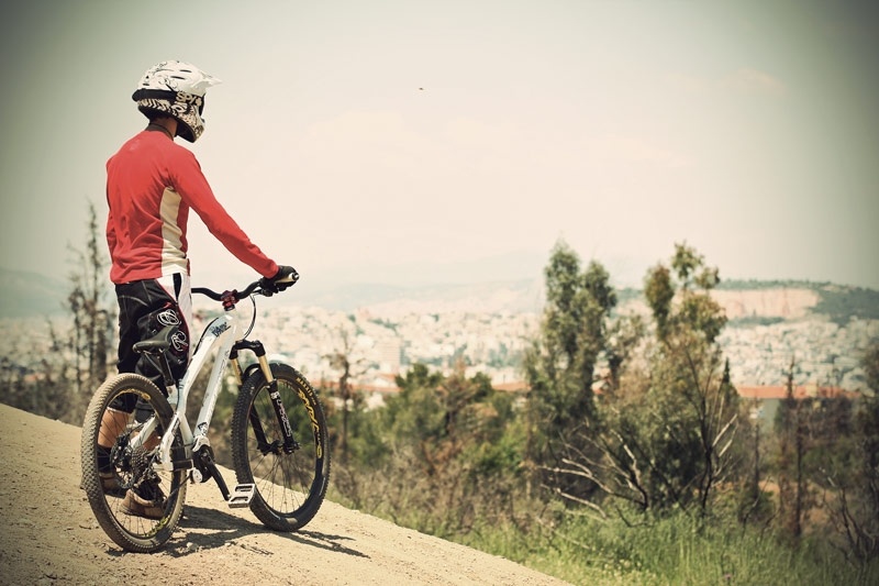 Mountain Bike Downhill: Pure escape from reality…