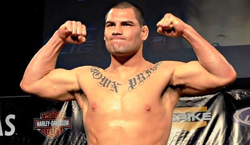 Ετοιμάζεται ο Velasquez