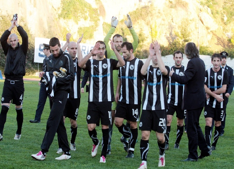 Αποχαιρετισμός στην Δόξα