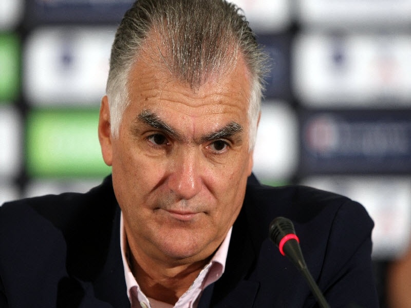 Πρώτη συνάντηση για το 2011