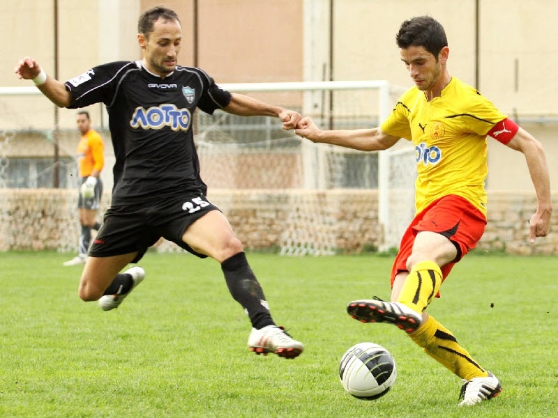 Υπογράφει στην Κόρινθο ο Μαρίνος