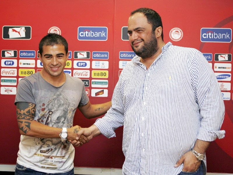 Παίζει και... ανανεώνει ο «μαέστρος»!