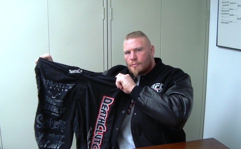 Για πάντα UFC ο Lesnar