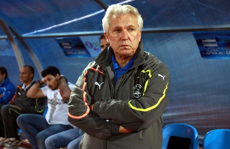 Με απουσίες στη Νέα Σμύρνη