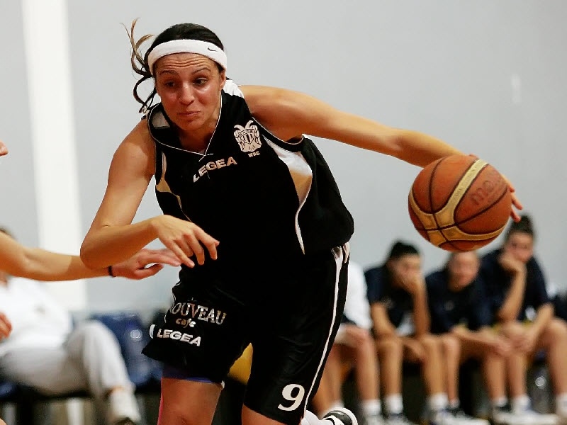 Εύκολο απόγευμα για τον Δικέφαλο