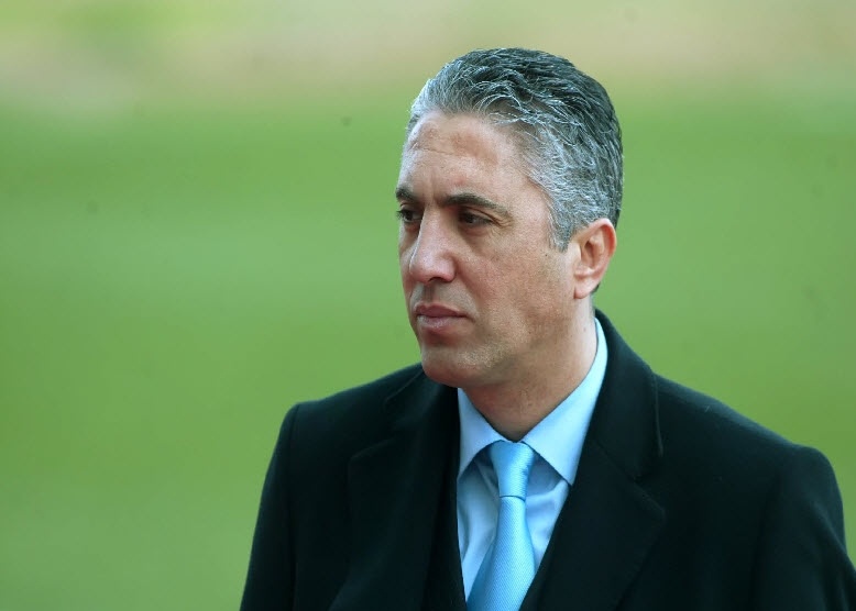 Πάει για δεξί μπακ ο Κωστένογλου