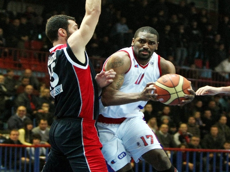 Κόβιλ: «Νίκη χάρη σε όλους»