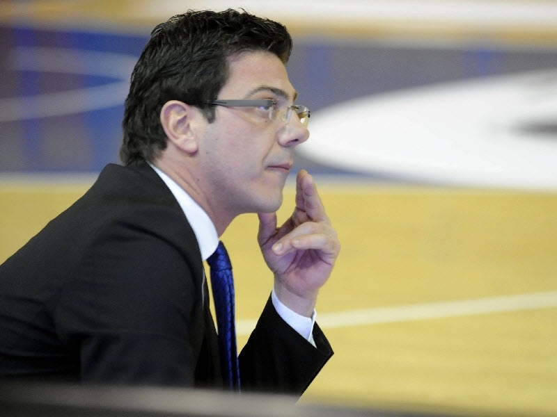 Κατσικάρης: «Υπομονή στην άμυνα»