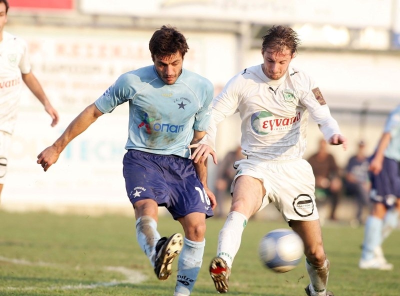 Σοκ με Τριανταφύλλου στον Ιωνικό