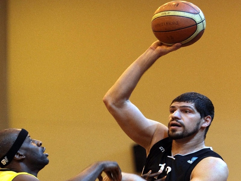 Ξεκαθαρίζει του «Λάζου»