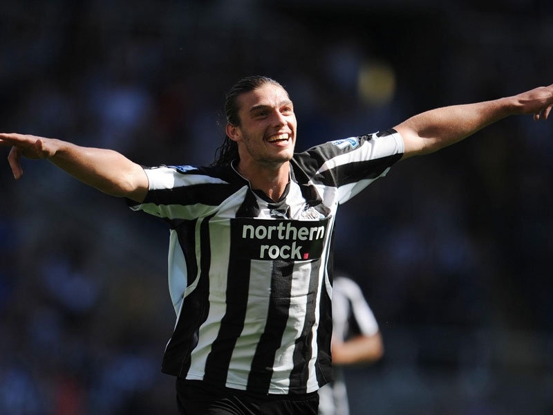 Και Κάρολ για «αντί-Τόρες»