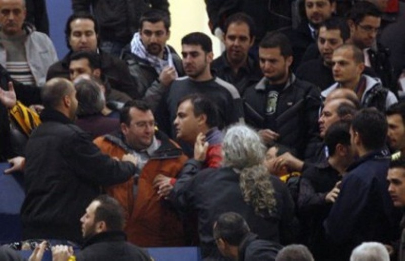 Γκολ και ξύλο!