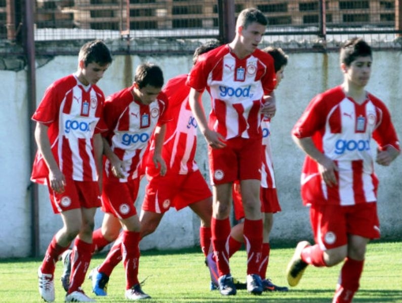 Αστέρας Τρ.-Ολυμπιακός 0-2 (Κ17)