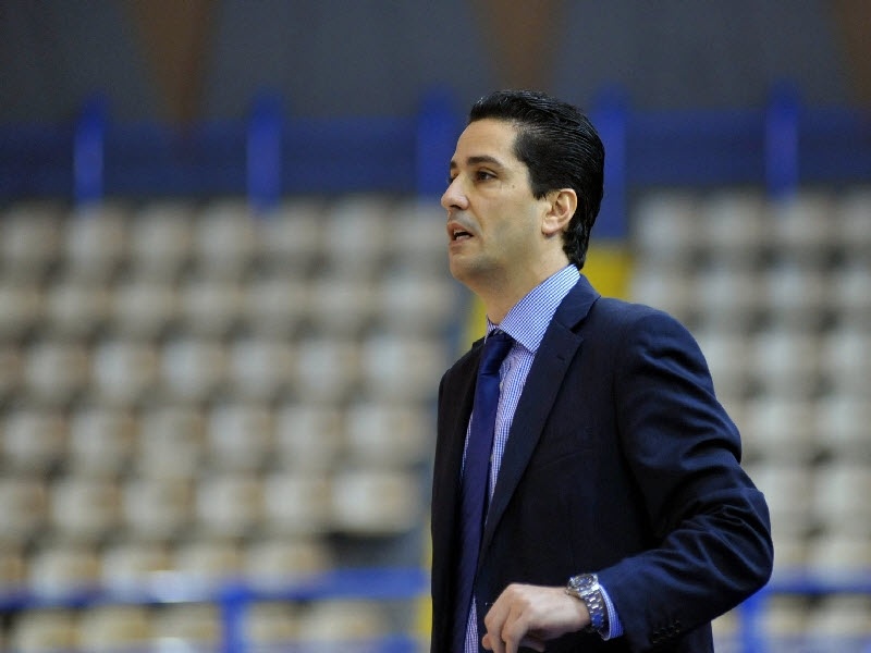 «Συγκεντρωμένοι...»