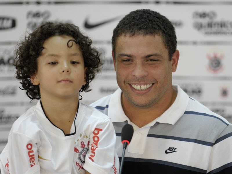 Γράμματα στο «φαινόμενο»