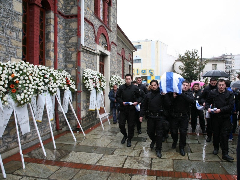 Μια ωδή στα νεκρά παιδιά μας…