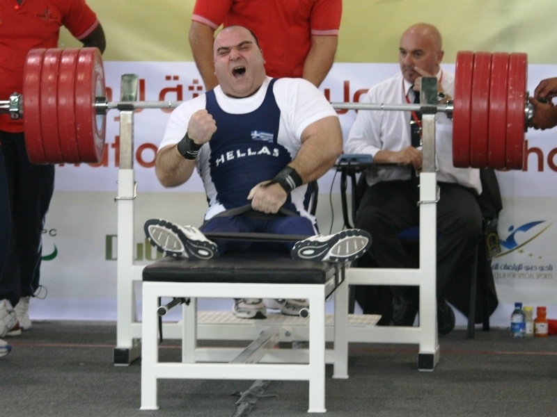 4 στα 10 είναι ελληνικά