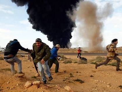 Καταιγίδα βομβαρδισμών στη Λιβύη