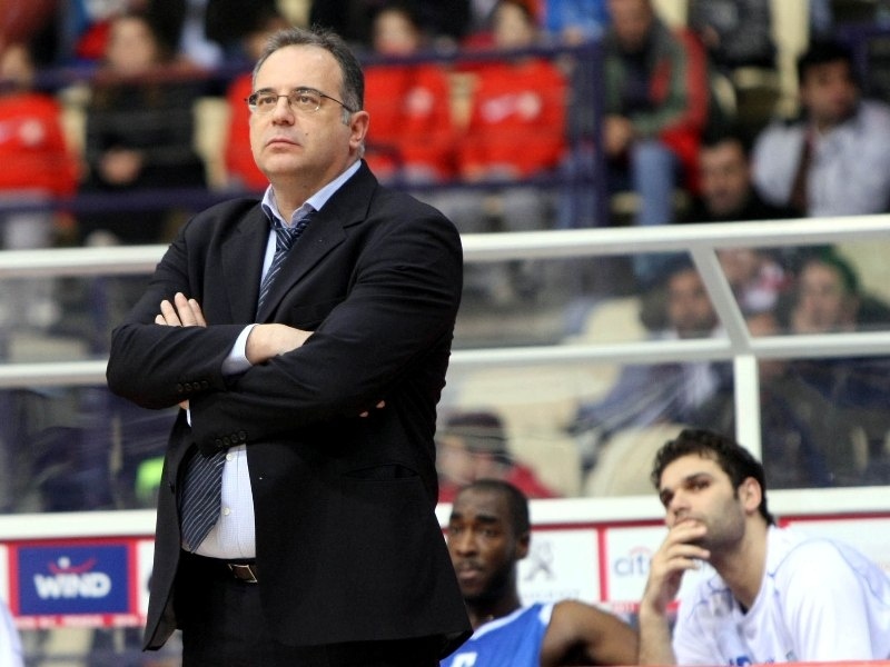 «Μαχαιριά στην πλάτη»
