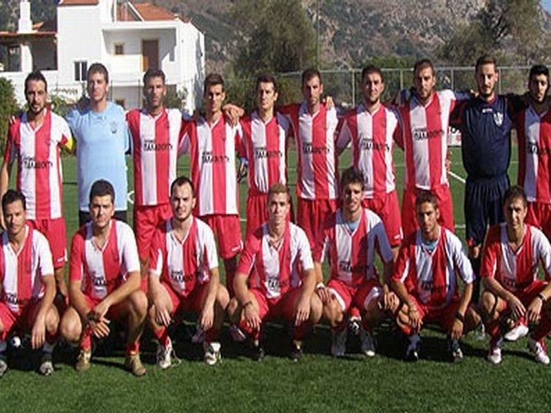 Ακάθεκτη η Ασή Γωνιά