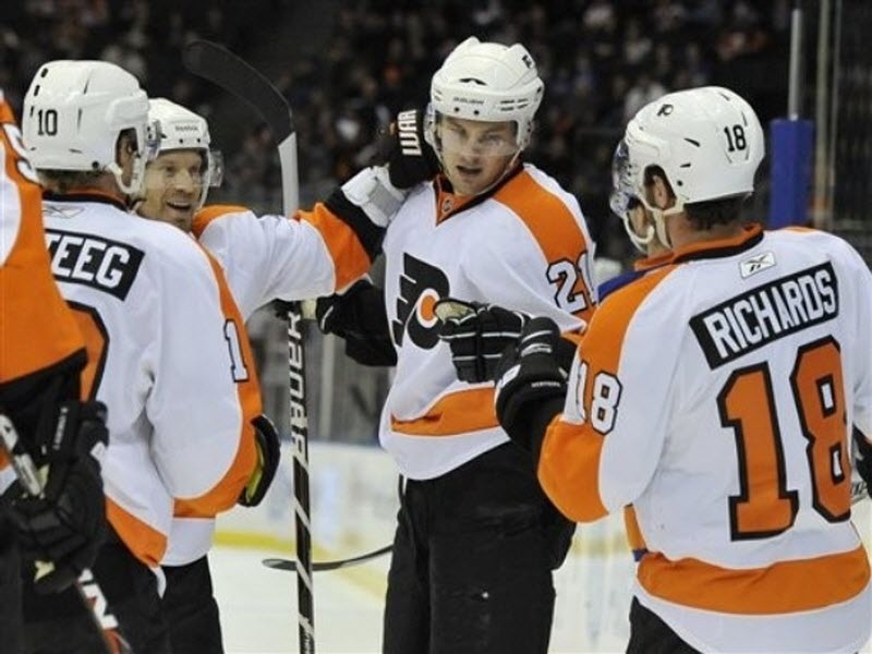 «Κατοστάρηδες» οι Flyers