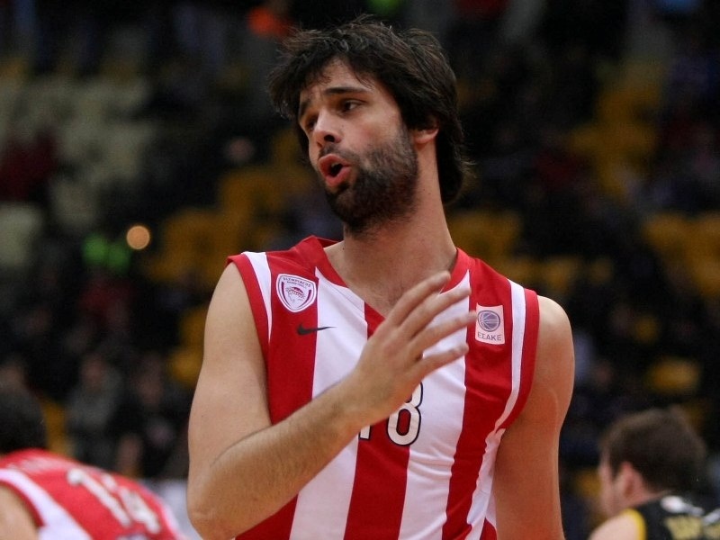 Αναχωρεί με Μίλος…