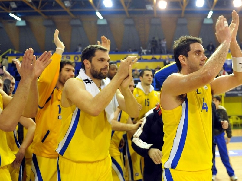 Κάτι κινείται…