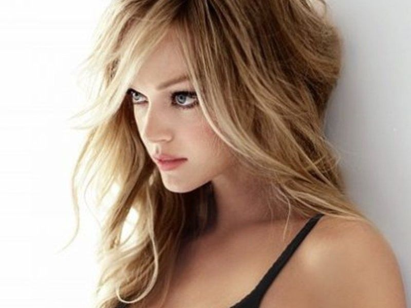 H Eλινγκσον για το «Gorgeous»