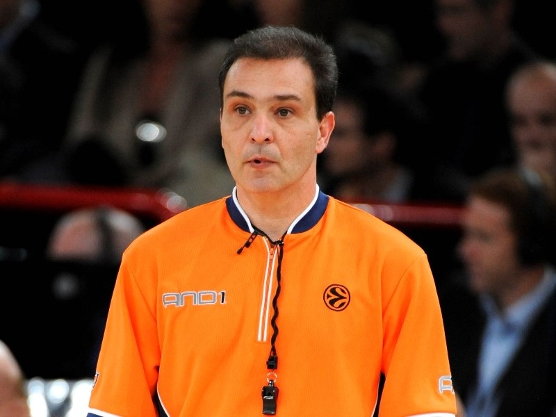 Οι διαιτητές των τέταρτων αγώνων