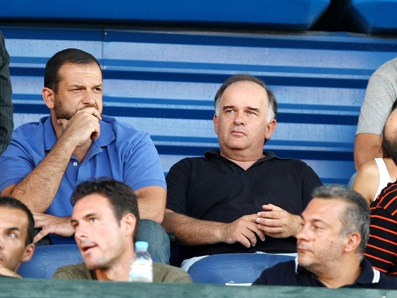 «Φλερτ» με επενδυτικό όμιλο
