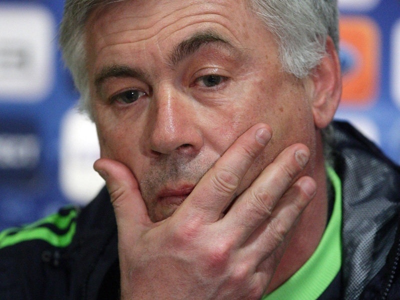 «Πρέπει να μείνει ο Ντρογκμπά»