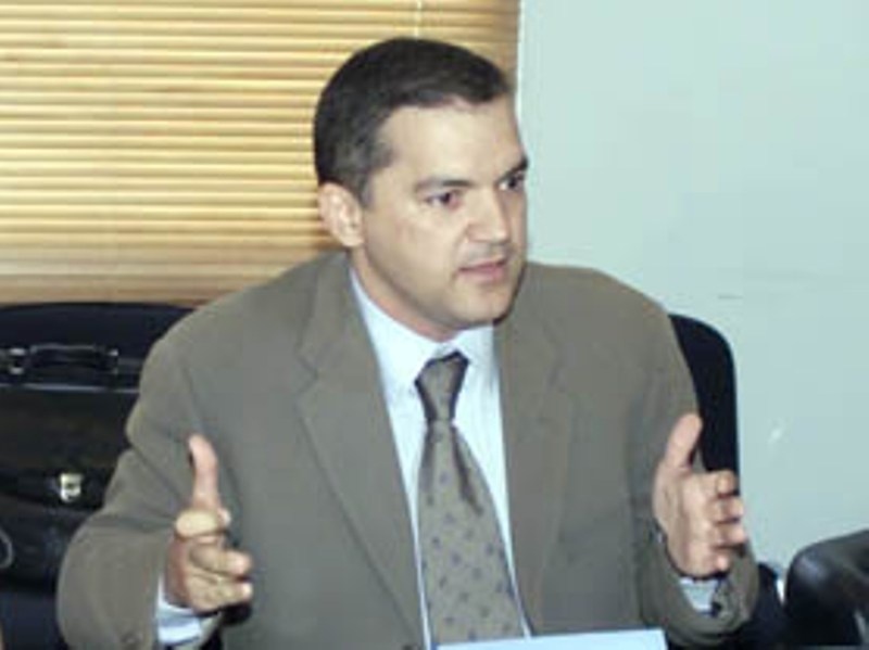 «Να φύγουν τα καρκινώματα»