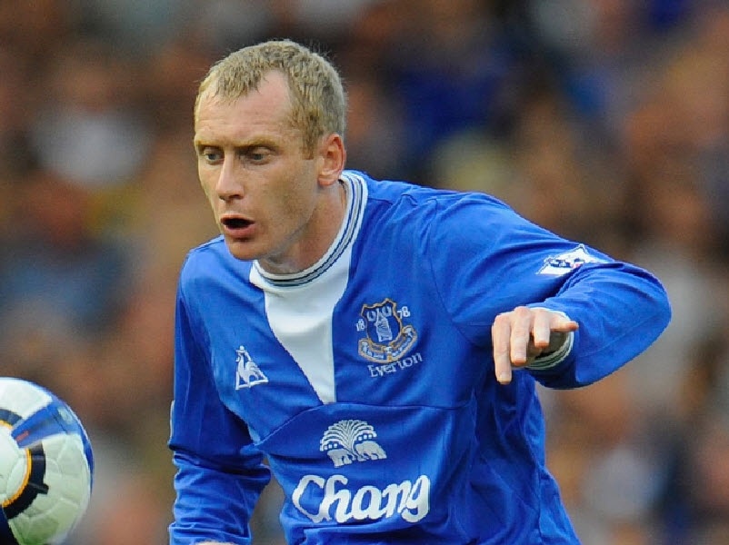 «Πρέπει να κατακτά τίτλους»