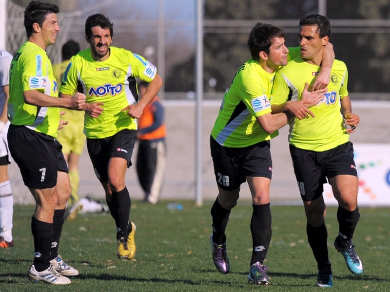 Φιλικό με Λουκίσια