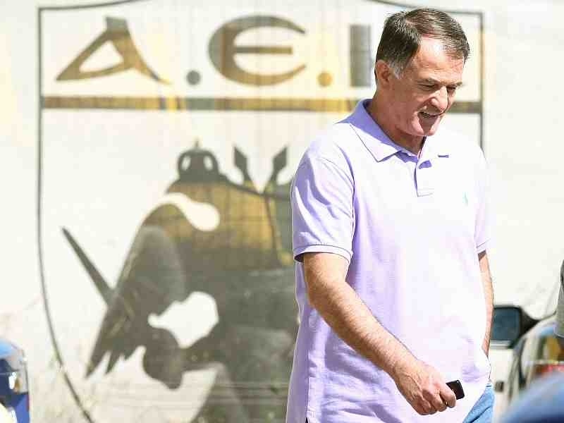 Με… Ντούσαν στον τελικό