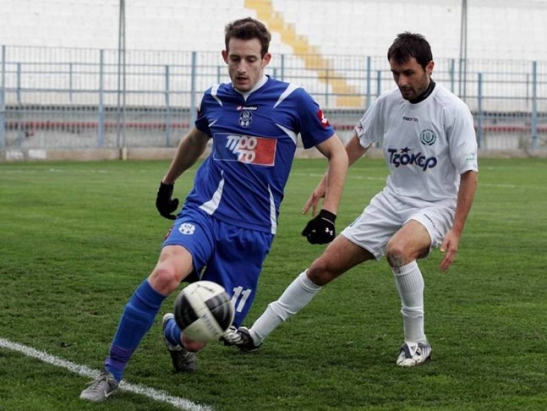 Γήπεδο χωράφι!