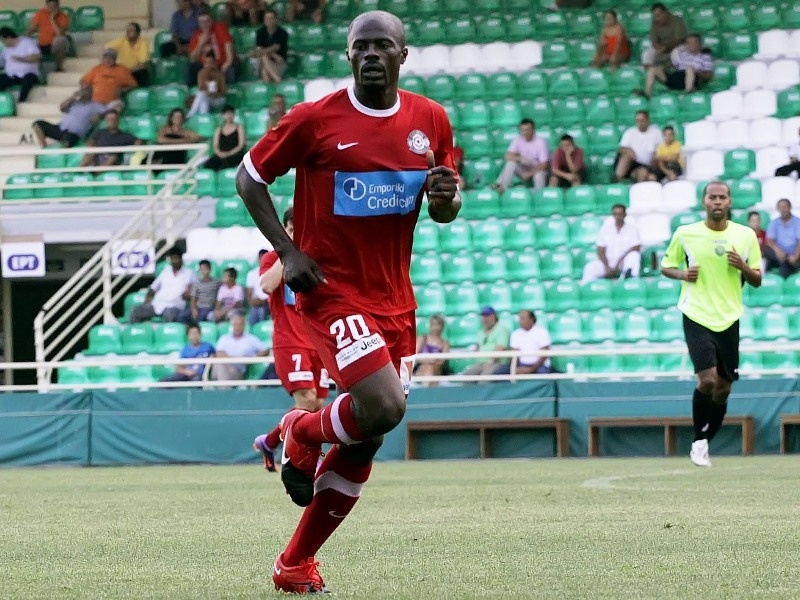 Παρελθόν ο Μπόατενγκ