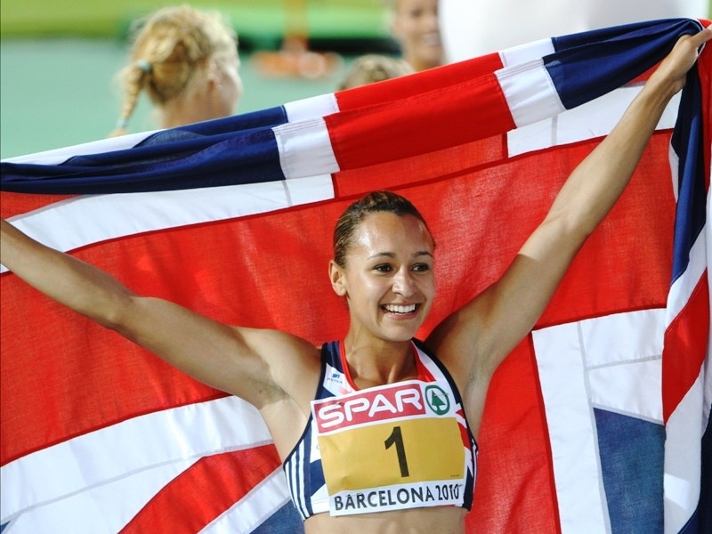 Ξεκινάει από το Μάντσεστερ