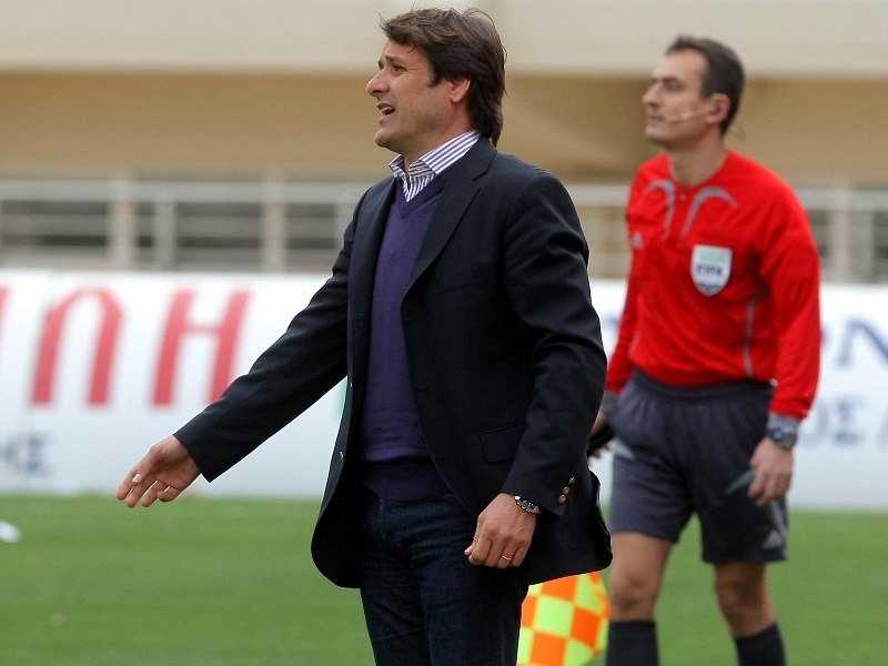 Γίνεται η επιλογή…